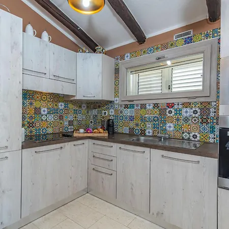 Elenoire By Interhome Villa Marazzino